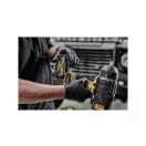 DEWALT Akku-Schlagschrauber 18 V ohne Kohlebürste (2 x 5,0 Ah Akku + Ladegerät) DCF900P2G